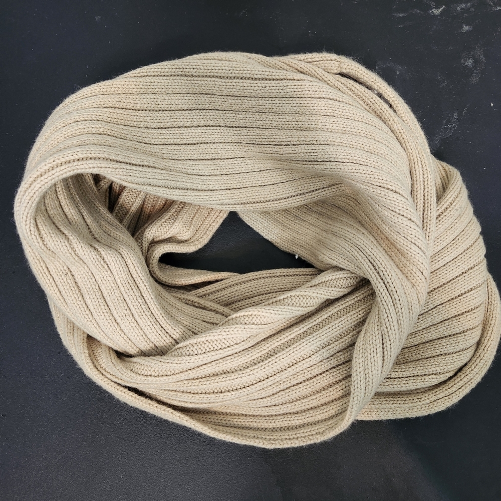 ABERCROMBIE AND FITCH Knit Infinity Scarf NWT - Picture 1 of 6